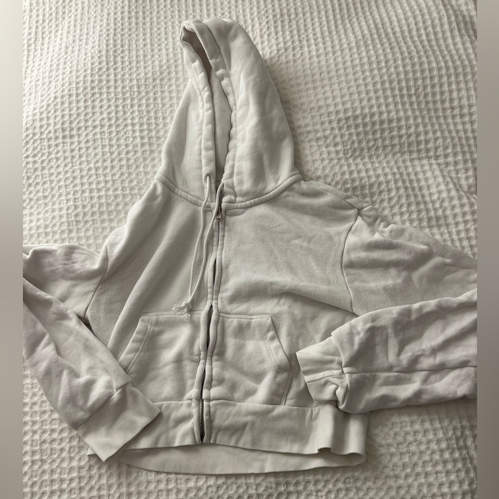 Brandy Melville White Cropped Hoddie